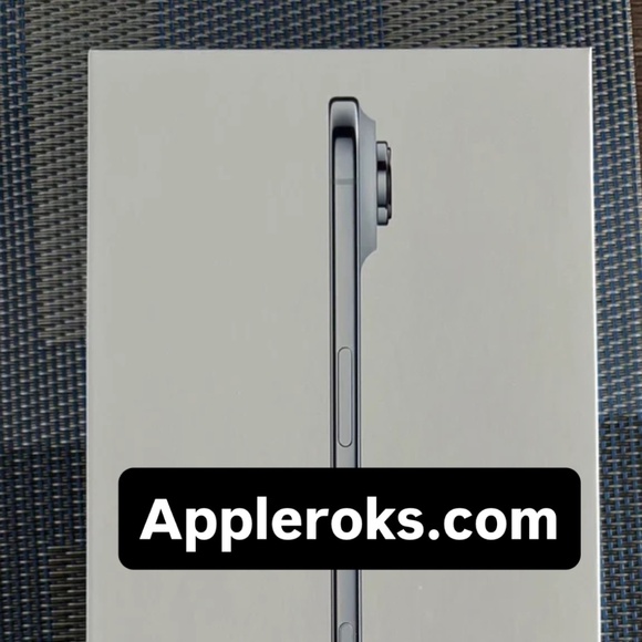 Apple iPhone Air BRAND NEW eSIM Model (unlocked) - Picture 1 of 1
